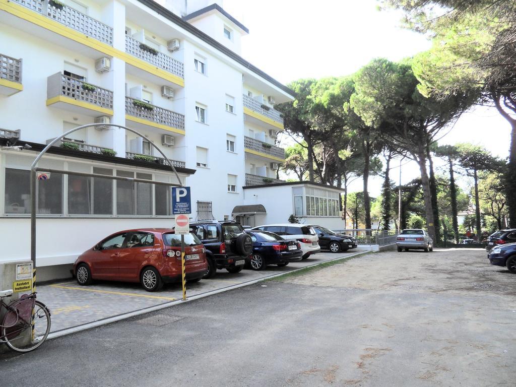 Hotel Abbazia Lignano Sabbiadoro Extérieur photo