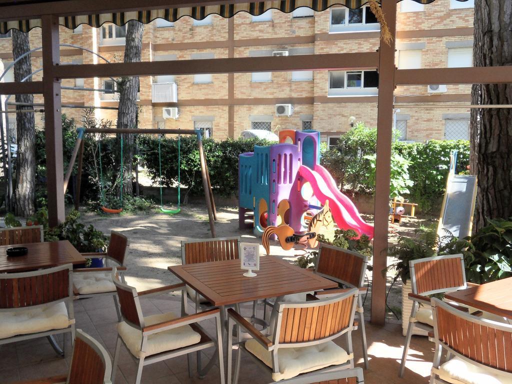 Hotel Abbazia Lignano Sabbiadoro Extérieur photo