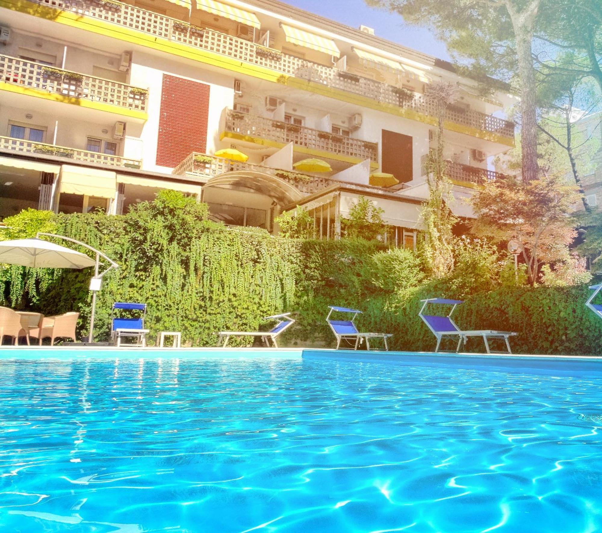 Hotel Abbazia Lignano Sabbiadoro Extérieur photo