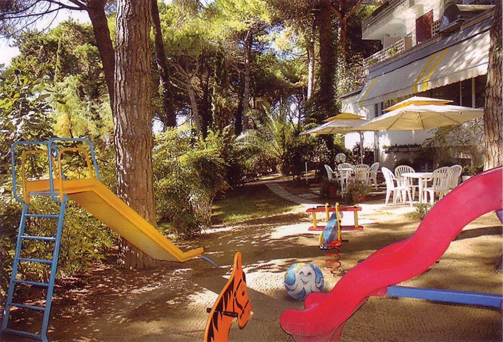 Hotel Abbazia Lignano Sabbiadoro Extérieur photo