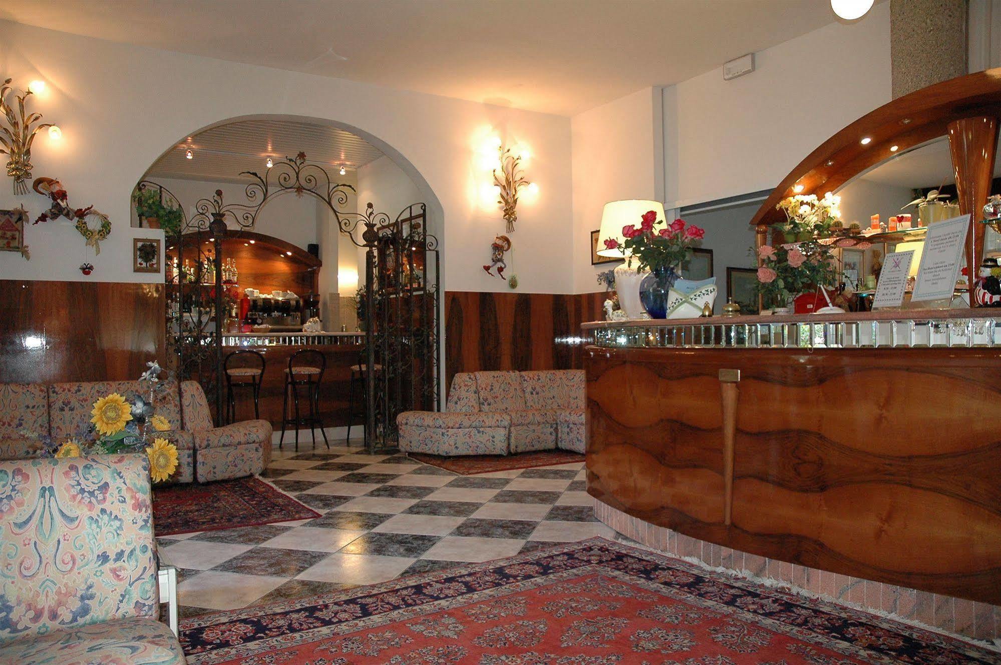 Hotel Abbazia Lignano Sabbiadoro Extérieur photo