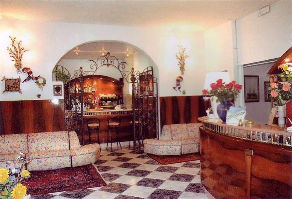 Hotel Abbazia Lignano Sabbiadoro Extérieur photo